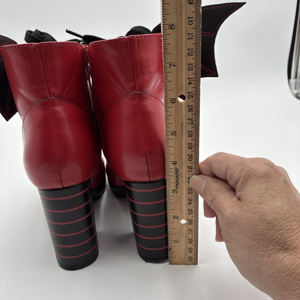 Hotel Transylvania Mavis Red Bat Wing Platform Boots FUN4051AD-6 Womens 6 - Picture 5 of 16
